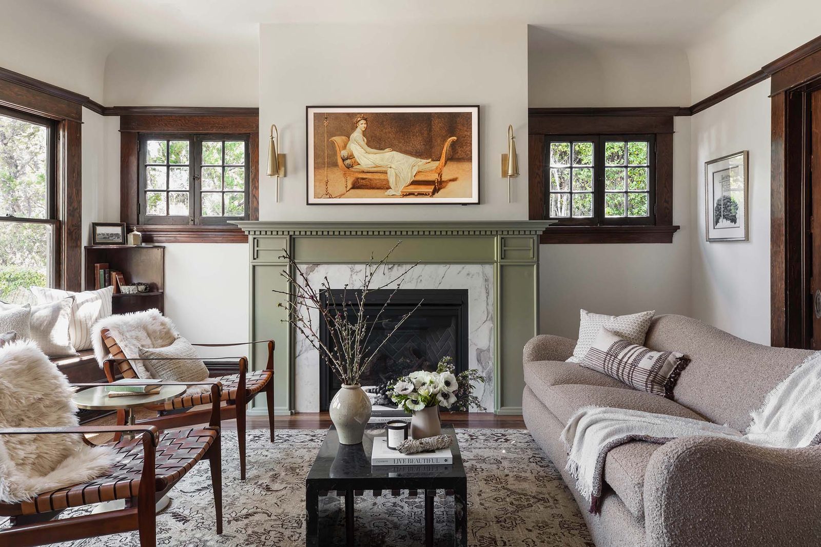 The living room with a marble fireplace at The Craft House Inn